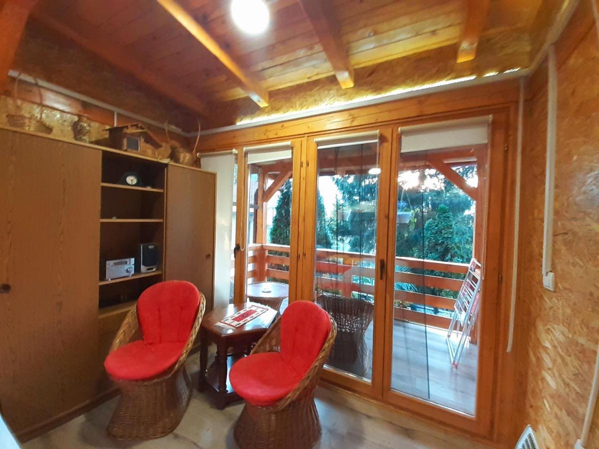 Obiteljski Apartman Borovi Visoko Buitenkant foto