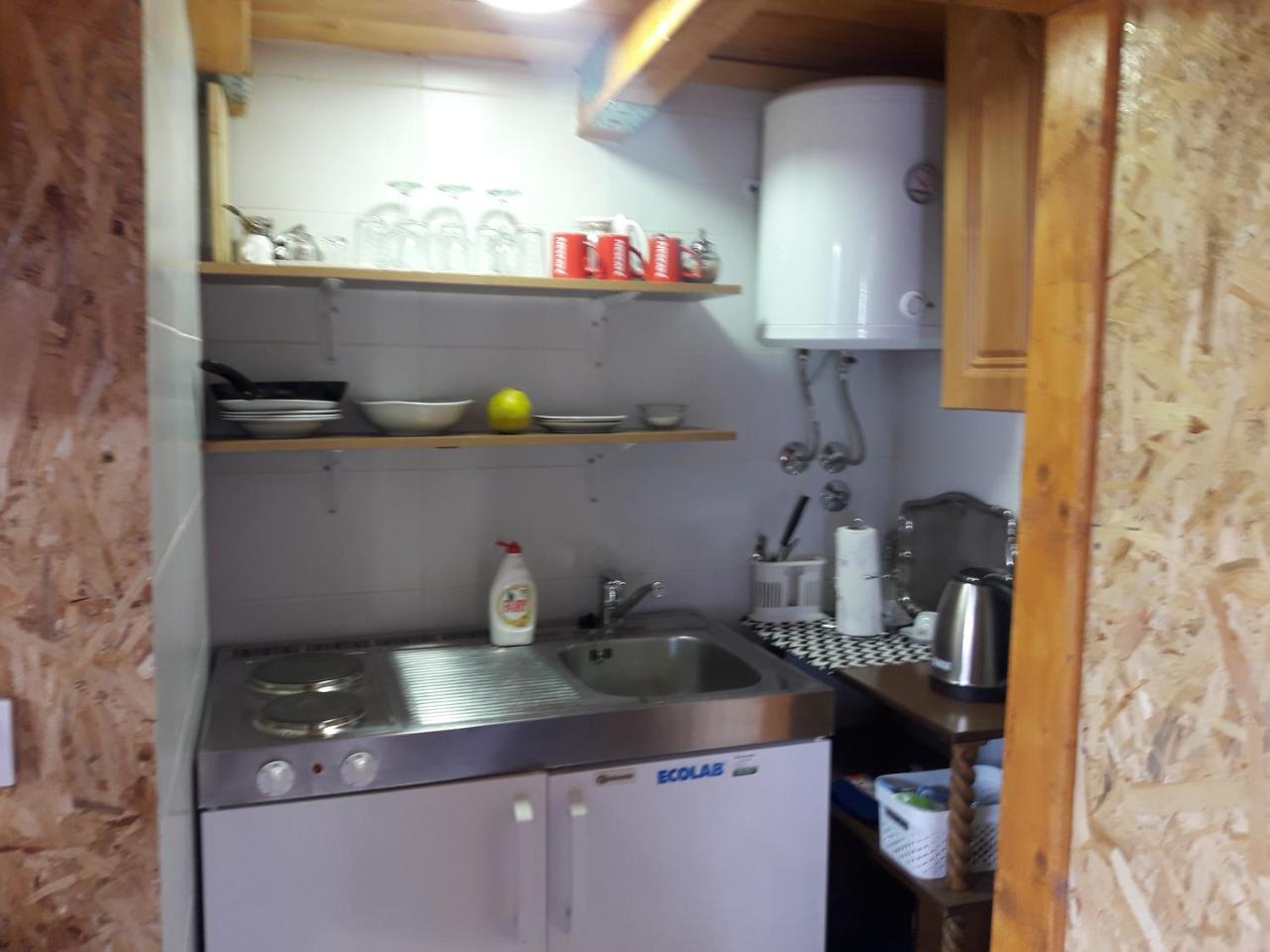 Obiteljski Apartman Borovi Visoko Buitenkant foto