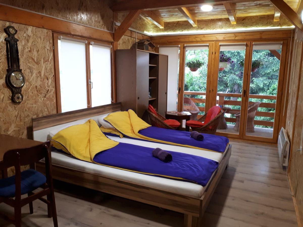 Obiteljski Apartman Borovi Visoko Buitenkant foto